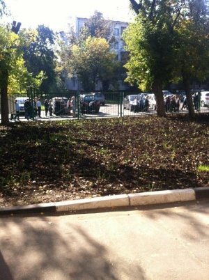 Школа №1220                             Россия ,                                                                            Москва
                            ,