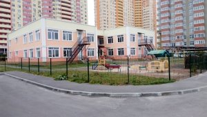 Перша дитяча академія                             Украина ,                                                                            Киев
                            ,                        