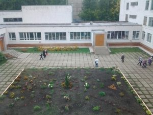 Лицей №21                             Россия ,                                                                            Киров (Кировская обл.)
                            ,                        