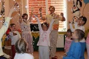 Мадагаскар                             Россия ,                                                                            Красноярск
                            ,                        