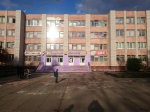 Средняя общеобразовательная школа №7                             Россия ,                                                                            Набережные Челны
                            ,                        