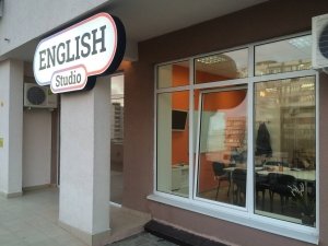 English studio                             Россия ,                                                                            Новороссийск
                            ,                        