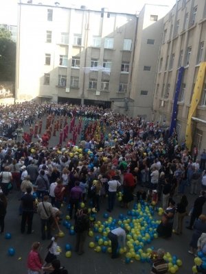 Одесская специализированная школа №117 I-III ступеней                             Украина ,                                                                            Одесса
                            ,                        