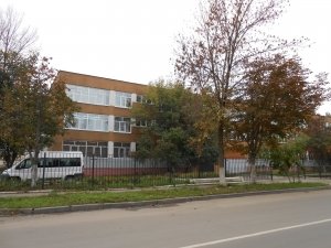 Лицей №4 им. Героя Советского Союза Г.Б. Злотина                             Россия ,                                                                            Орел
                            ,                        