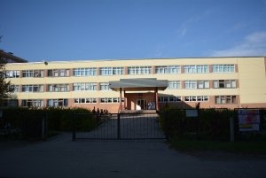 Средняя общеобразовательная школа №76                             Россия ,                                                                            Пенза
                            ,                        