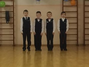 Лицей №4                             Россия ,                                                                            Пермь
                            ,                        