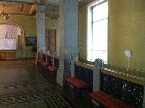 У Вознесенского моста                             Россия ,                                                                            Санкт-Петербург
                            ,                        