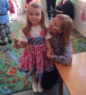 Солнце                             Россия ,                                                                            Санкт-Петербург
                            ,                        