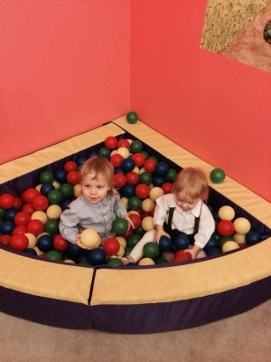 Бэби-Клуб                             Россия ,                                                                            Санкт-Петербург
                            ,                        