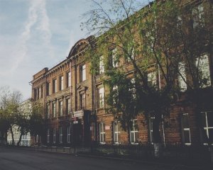 Мариинская средняя общеобразовательная школа №3                             Россия ,                                                                            Томск
                            ,                        