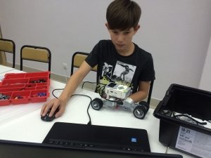 Роботочка                             Россия ,                                                                            Хабаровск
                            ,                        