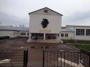 Средняя общеобразовательная школа                             Россия ,                                                                            Михайловка
                            ,                        