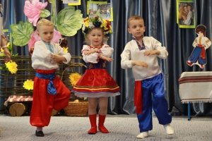 Солнышко                             Украина ,                                                                            Харьков
                            ,                        