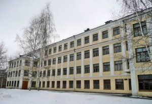 Средняя общеобразовательная школа №27                             Россия ,                                                                            Ижевск
                            ,                        