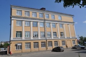 Средняя общеобразовательная школа №12                             Россия ,                                                                            Казань
                            ,                        