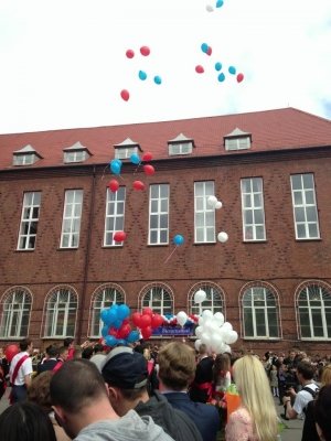 Гимназия №1                             Россия ,                                                                            Калининград (Кенигсберг)
                            ,                        